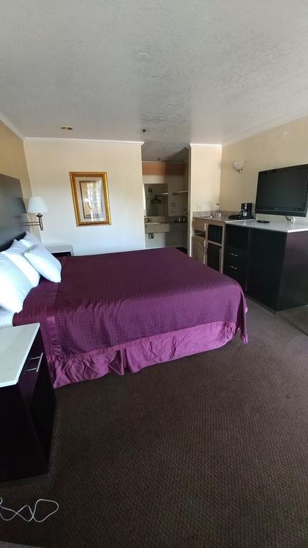 Executive Inn & Suites Сакраменто Экстерьер фото