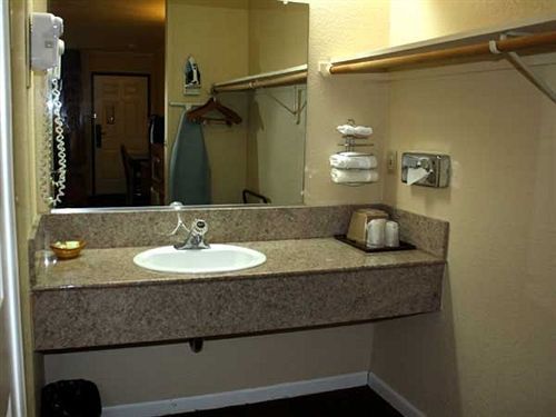 Executive Inn & Suites Сакраменто Экстерьер фото